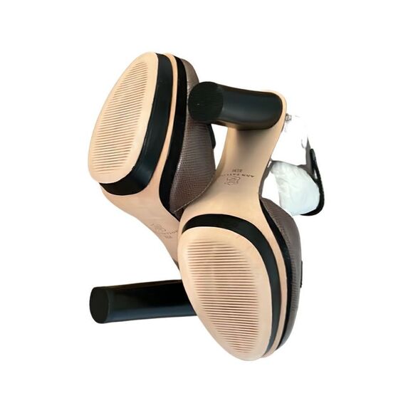 NIB Ann Taylor Lilia Platforn Buckle Pump - Taupe/Black size 8.5 - Picture 4 of 5